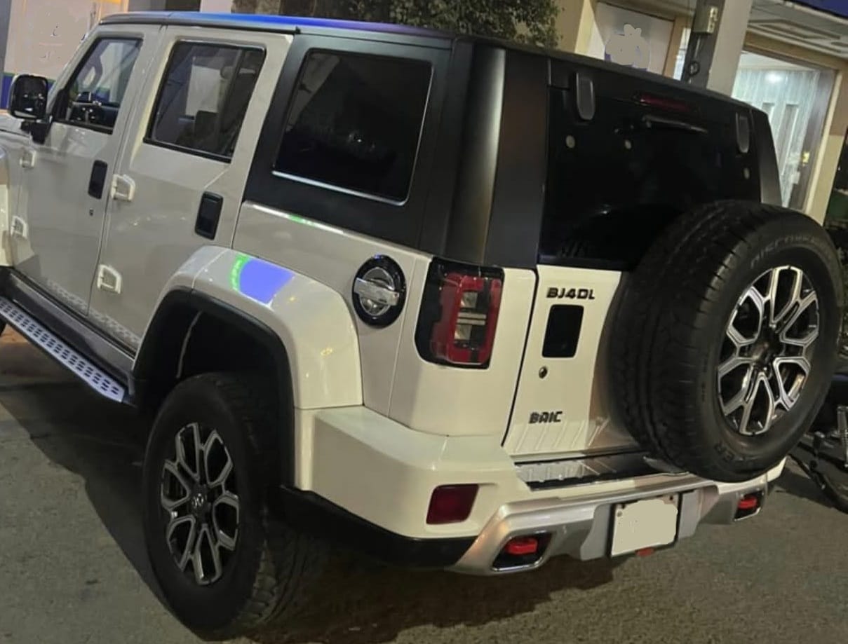What is the BJ40L SUV, and who manufactures it?