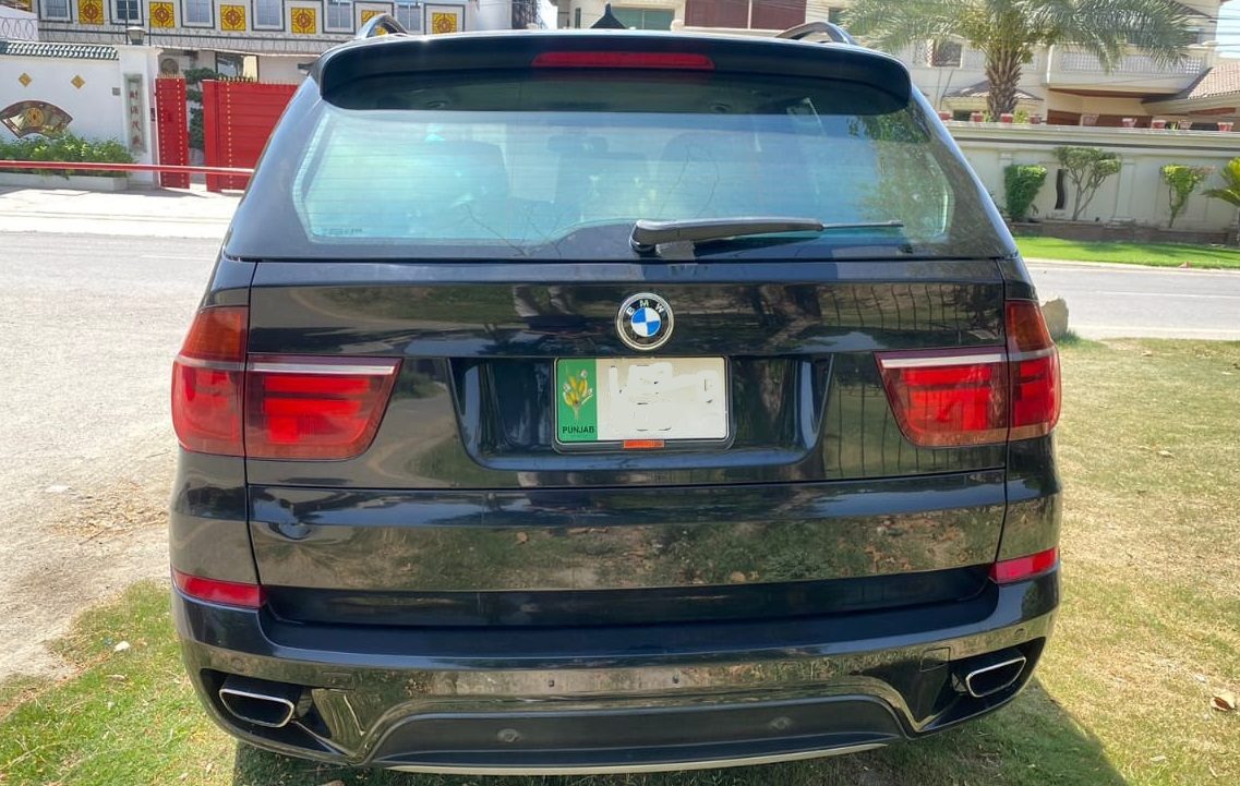 Armored BMW X5 for rent in Lahore - black rear