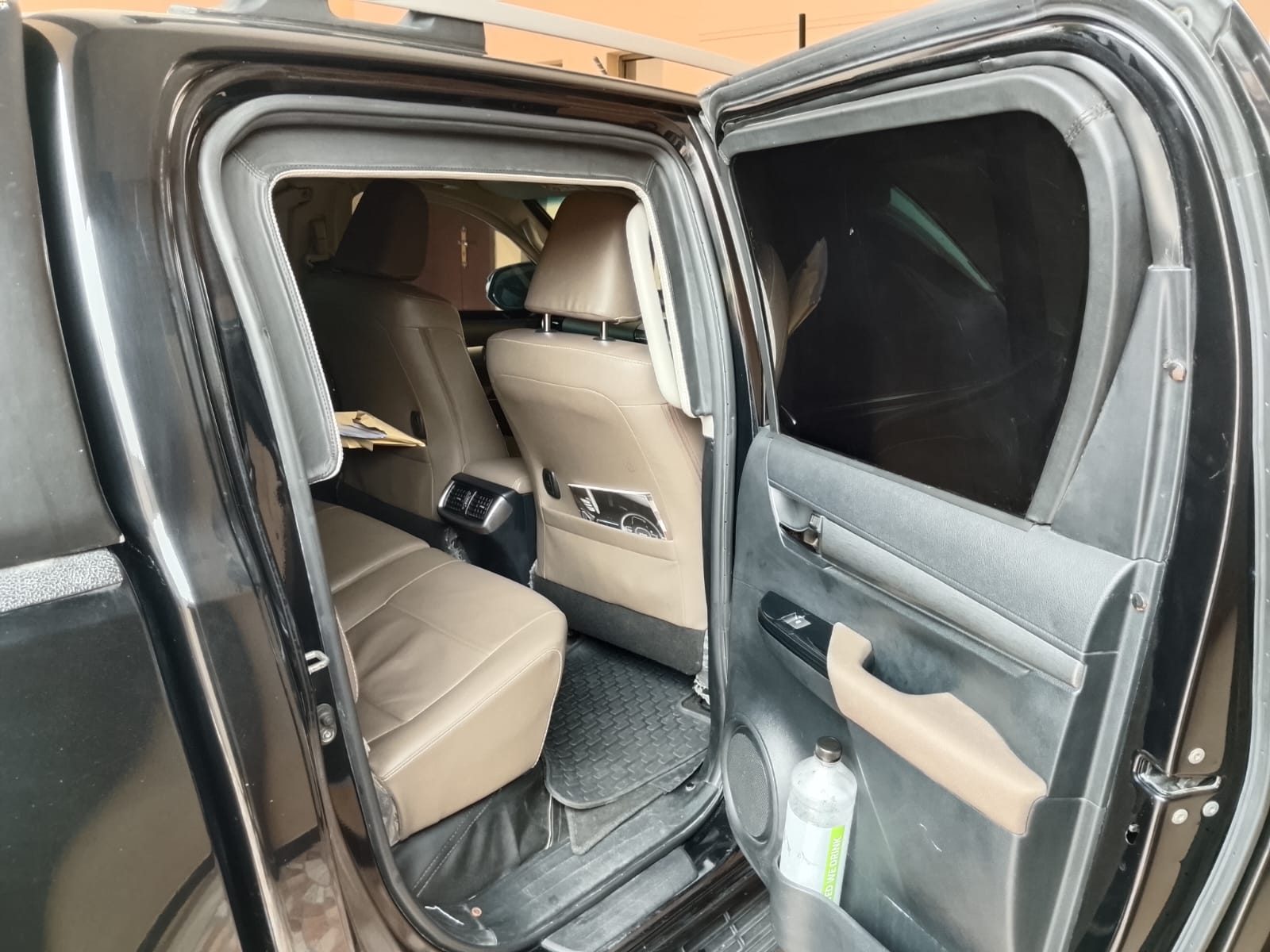 Armored Toyota Hilux Revo Rocco Vigo for rent in Karachi - armored rear cabin