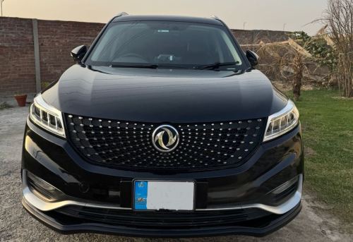 BAIC Glory 580 7-Seater for rent in Lahore - photo 1 | Unique Car Rental
