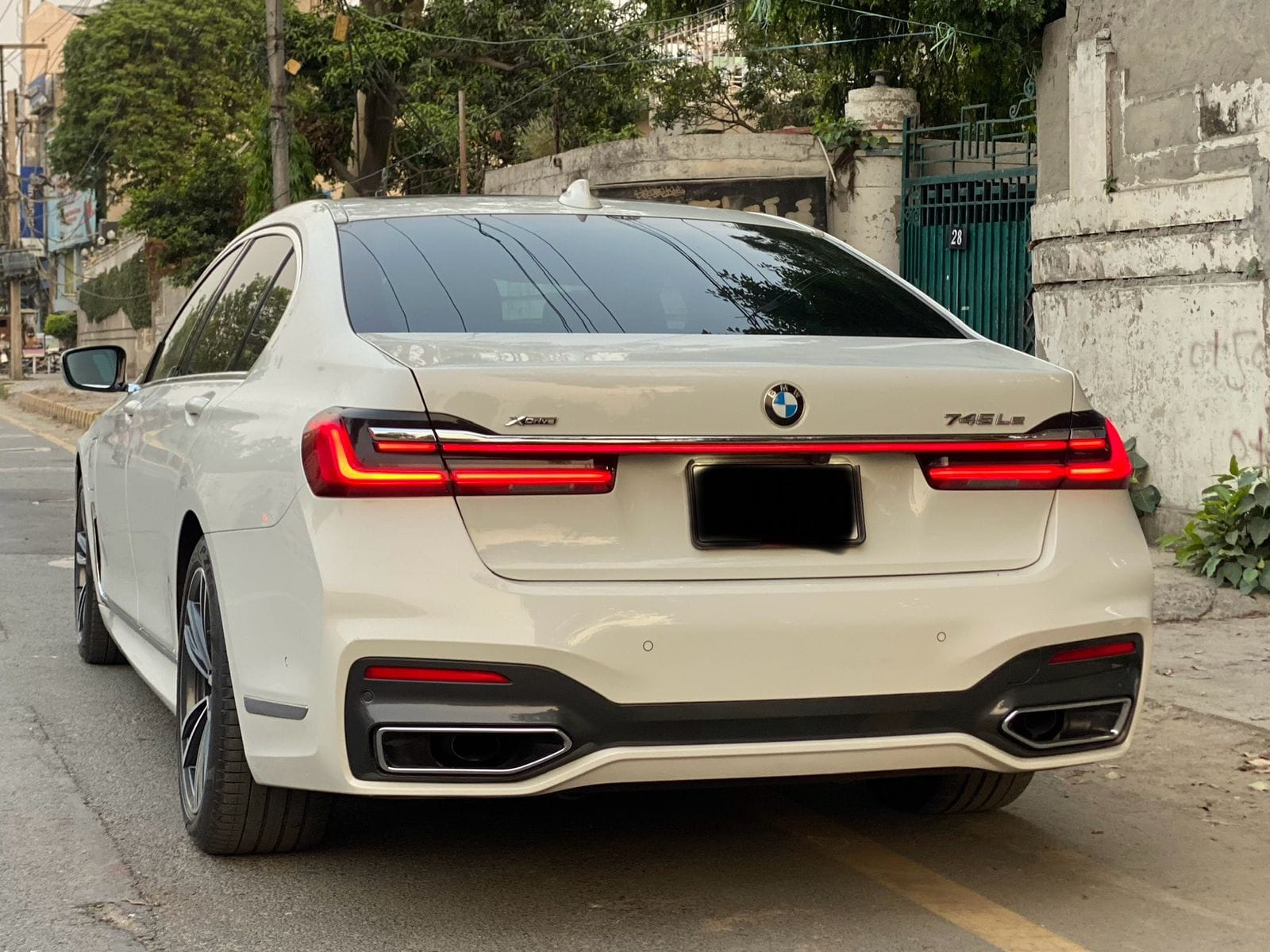 BMW 5 Series for rent in Lahore - photo 4 | Unique Car Rental