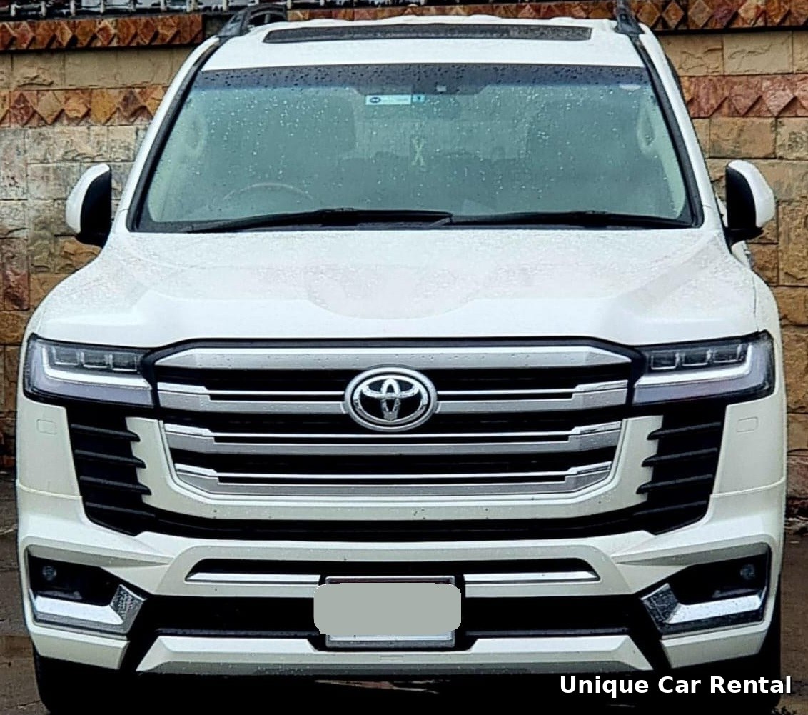 Bulletproof Toyota Land Cruiser V8 white front close-up in Karachi