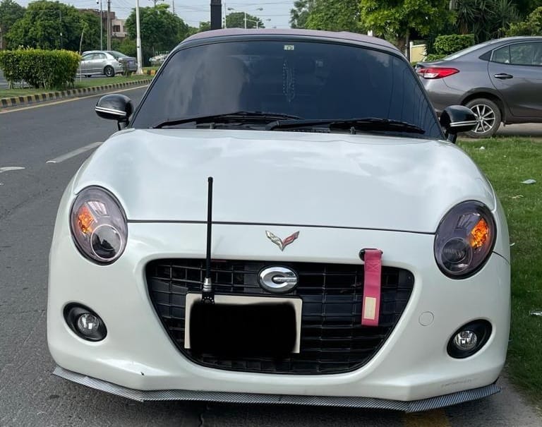 Mini Cooper Wedding Car for rent in Lahore - photo 2 | Unique Car Rental