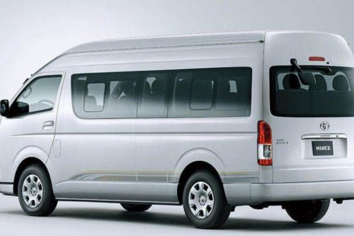 Toyota Hiace Grand Cabin for rent in Lahore - photo 5 | Unique Car Rental