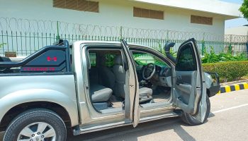 Toyota Hilux Revo (SUV) for rent in Lahore - photo 4 | Unique Car Rental