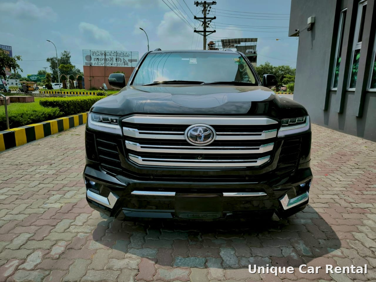Black Toyota Land Cruiser 300 front view