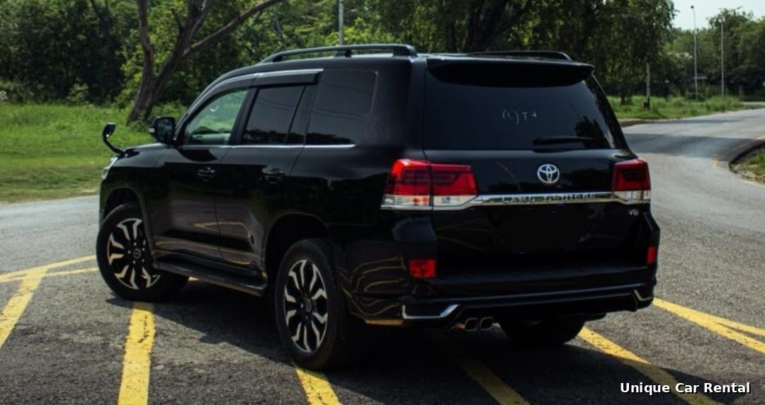 Toyota Land Cruiser V8 black rear side view for rent in Islamabad