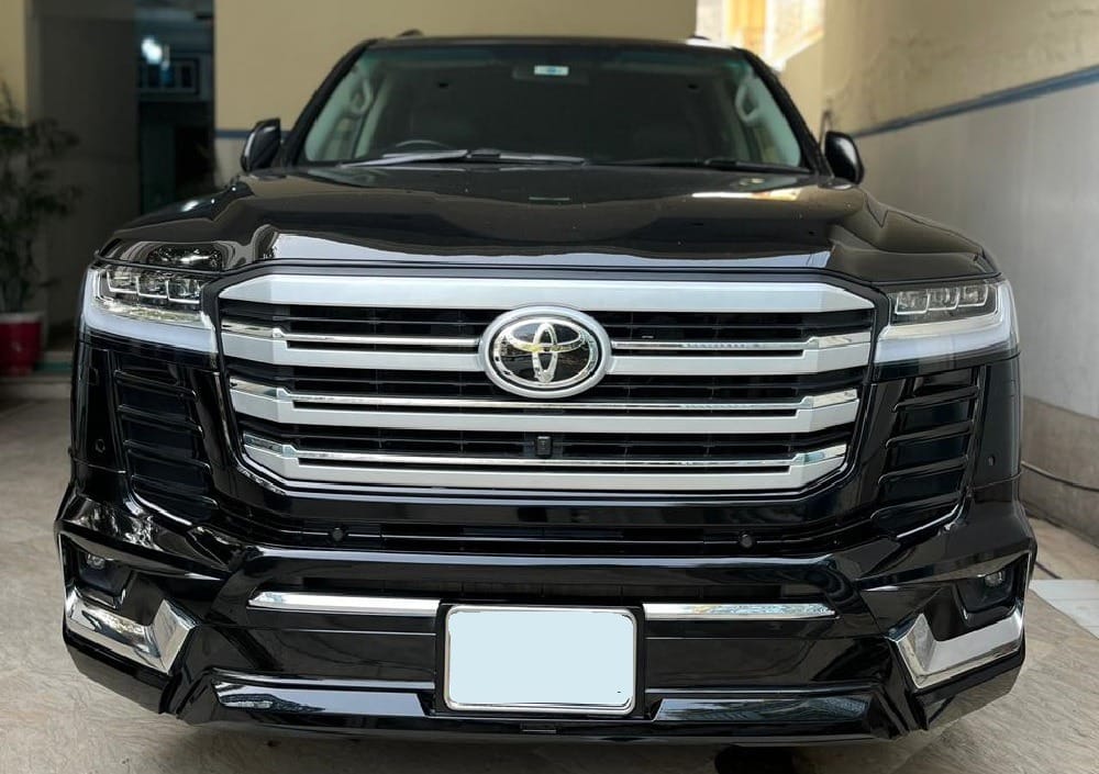 Toyota Land Cruiser V8 for rent in Lahore - photo 3 | Unique Car Rental