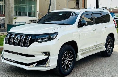 Toyota Prado for rent in Lahore - photo 5 | Unique Car Rental