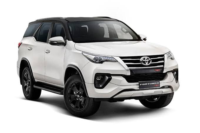 Legendre Fortuner rent Lahore