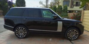 Range Rover rental in Lahore for VIP and business travel