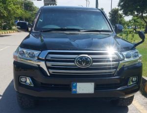 Rent Toyota Rocco bulletproof in Karachi
