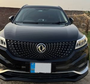 Spacious 3rd row seating in DFSK Glory 7-seater SUV