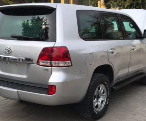 Rent armored Fortuner Legender SUV in Karachi with B6+ protection