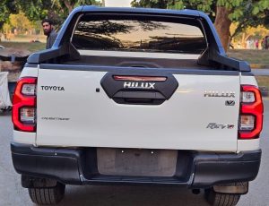 B6 Vigo armored rental in Karachi